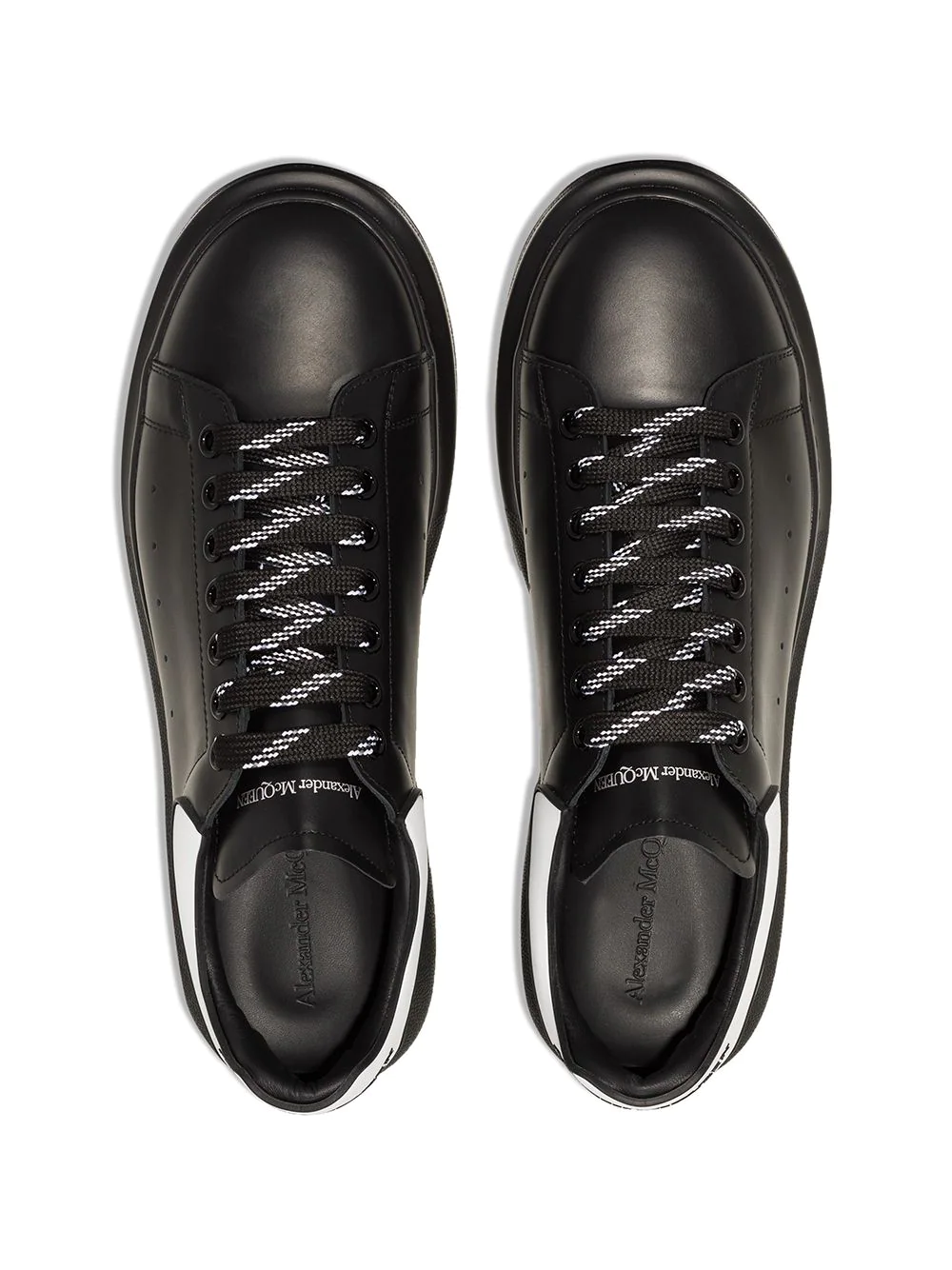 N374O (G5) Alexander mcQueen tenis bajo color Negro Blanco