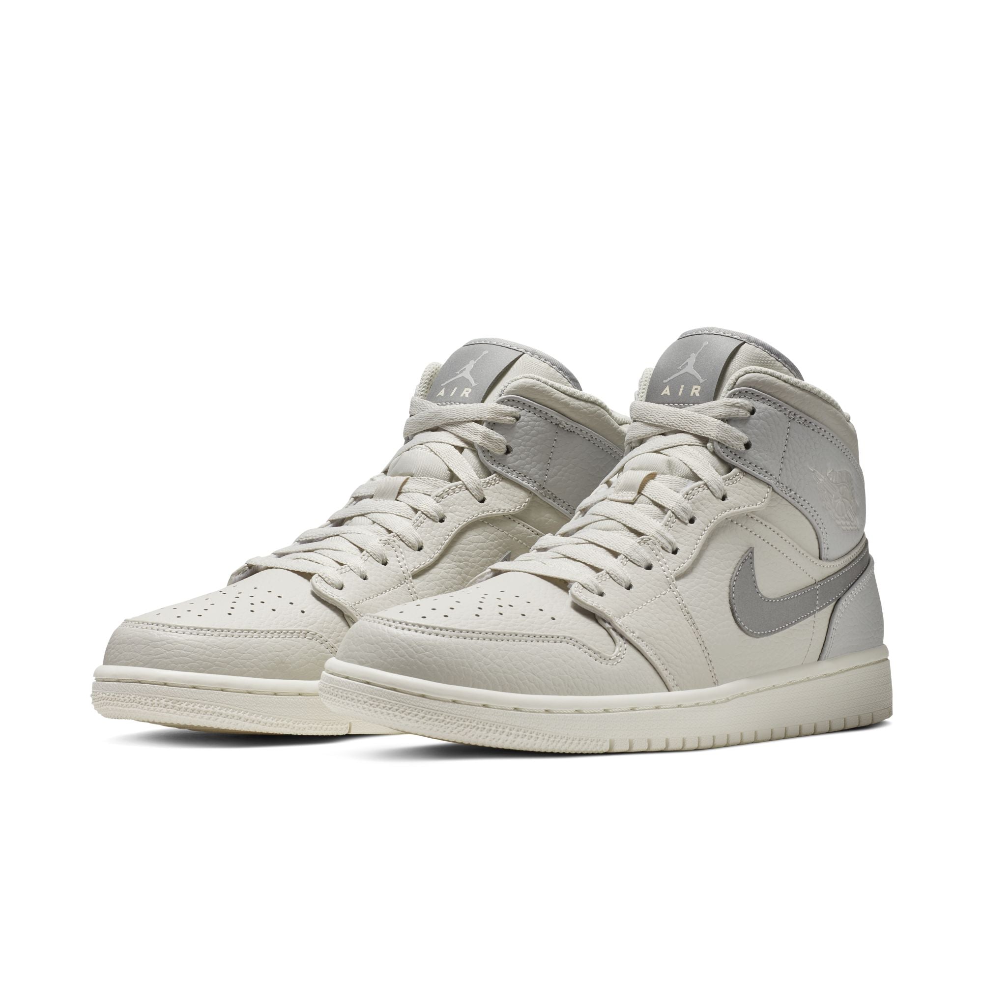 N370O AIR JORDAN 1 MID SE LIGHT BONE/GREY FOG-REFLECT SILVER-SAIL - Calzado de mujer y hombre