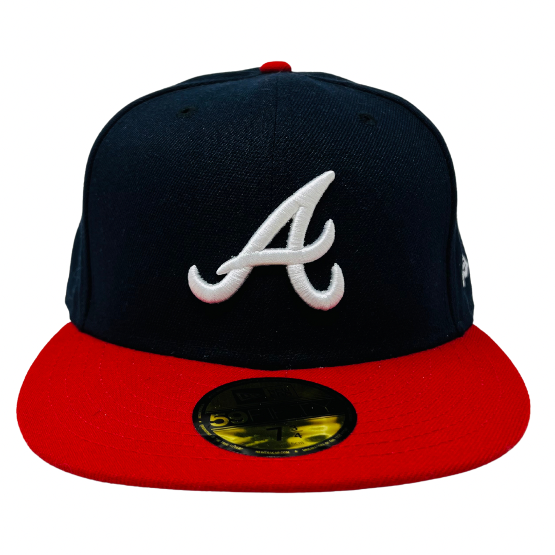 N373O Gorra SnapBack New Era Atlanta Braves Black On White 59FIFTY - Calzado de mujer y hombre