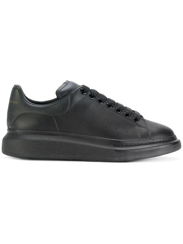 N374O (G5) Alexander McQueen tenis con suela ancha negro total