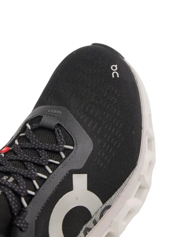 On Running tenis Cloudmaster 2 negro blanco