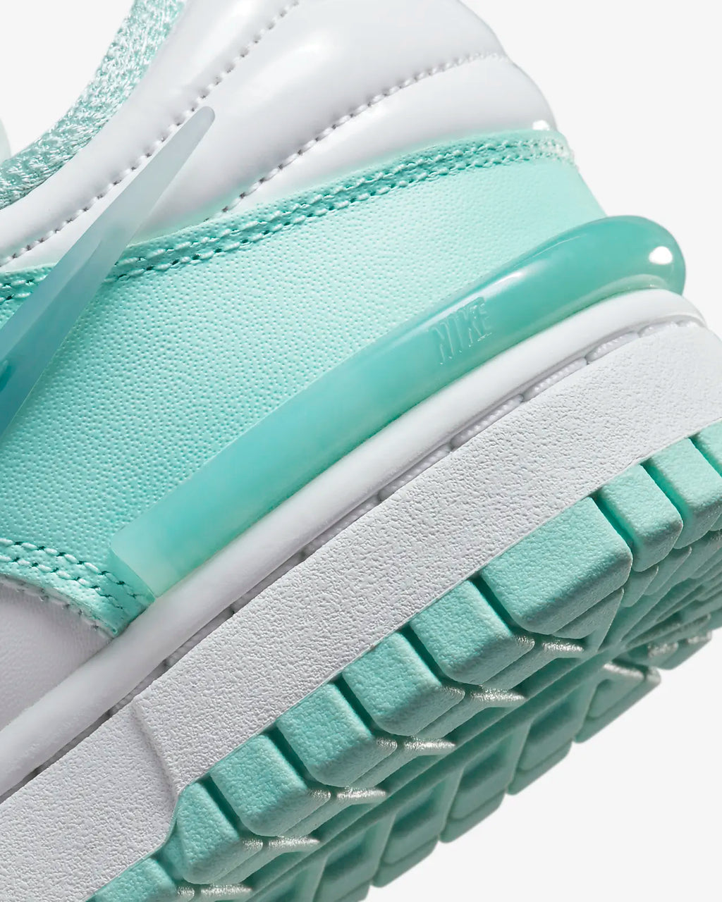 N372O Nike Dunk Low Twist