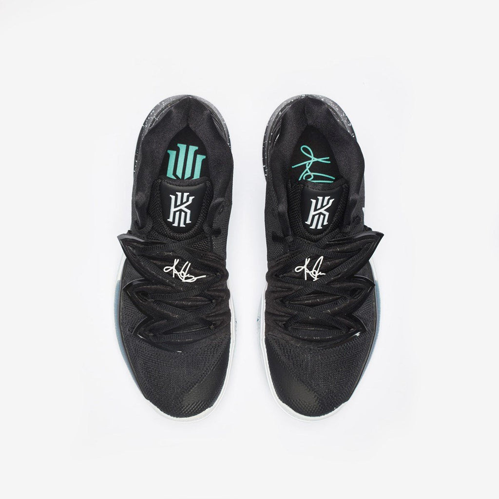 Nike Kyrie 5 Black Magic negro blanco
