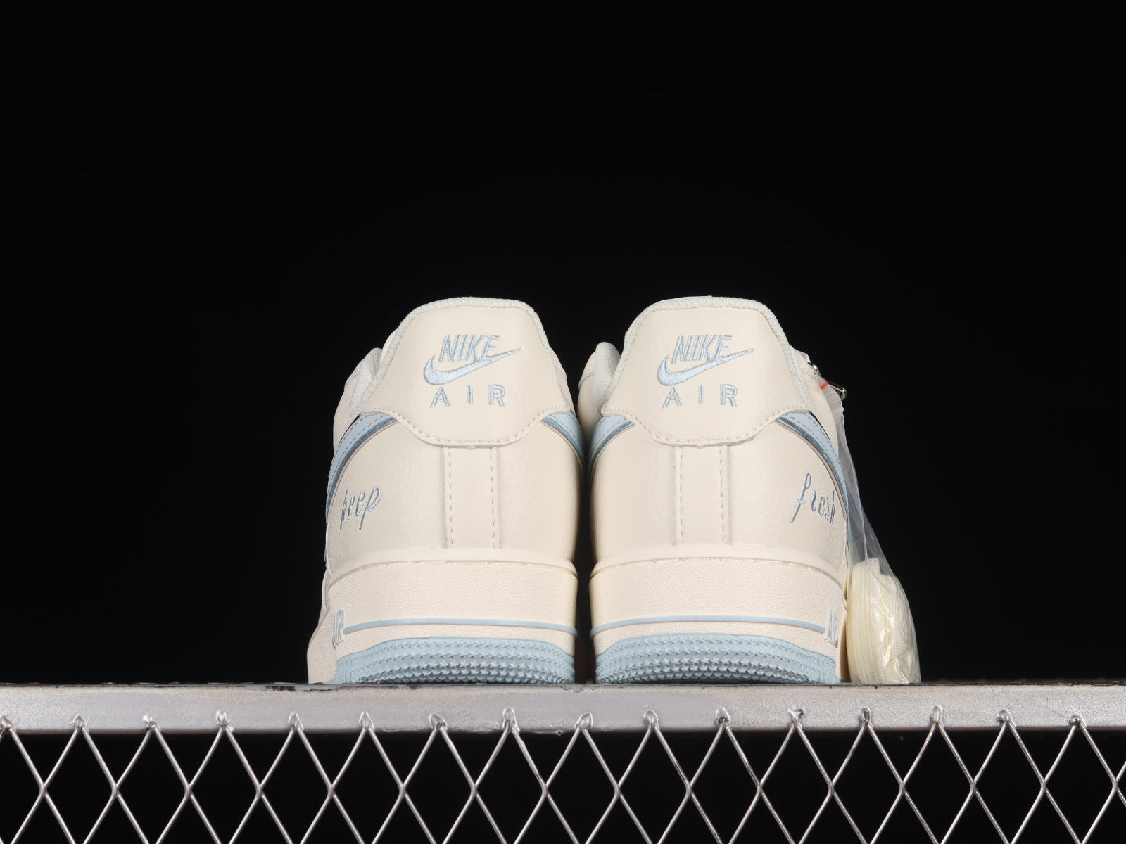 N372O Nike Air Force 1 07 Low Keep Fresh Beige Blue Silver Azul Plata