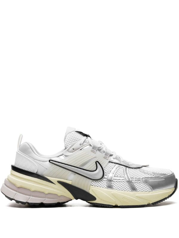 Nike tenis V2K Run Pure Platinum/Metallic Silver Vomero