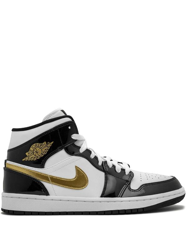 Jordan 1 Mid Patent en negro, blanco y dorado