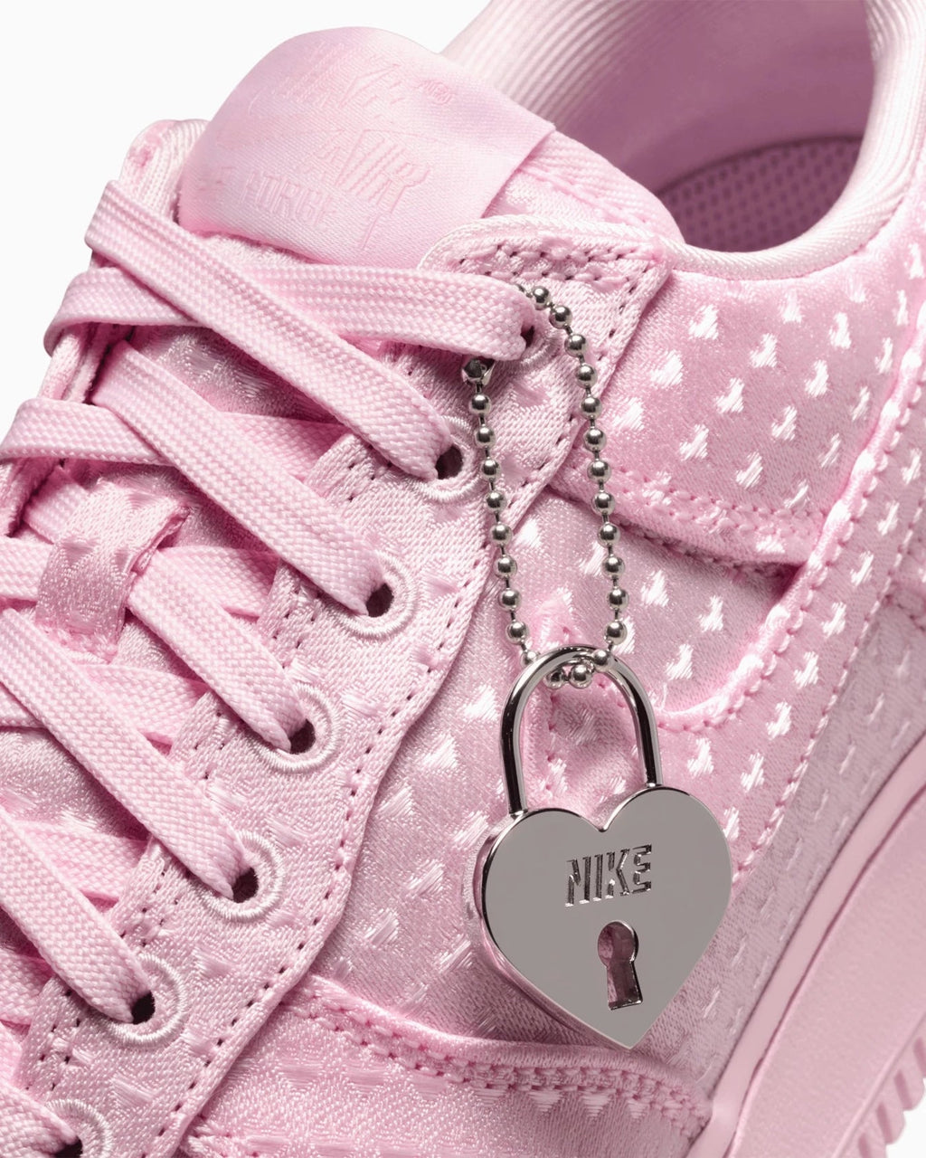 Nike Air Force 1 Low Valentine's Day 2026 - Calzado de mujer y hombre