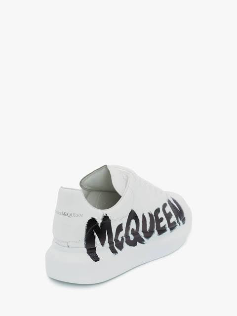 Alexander McQueen graffiti