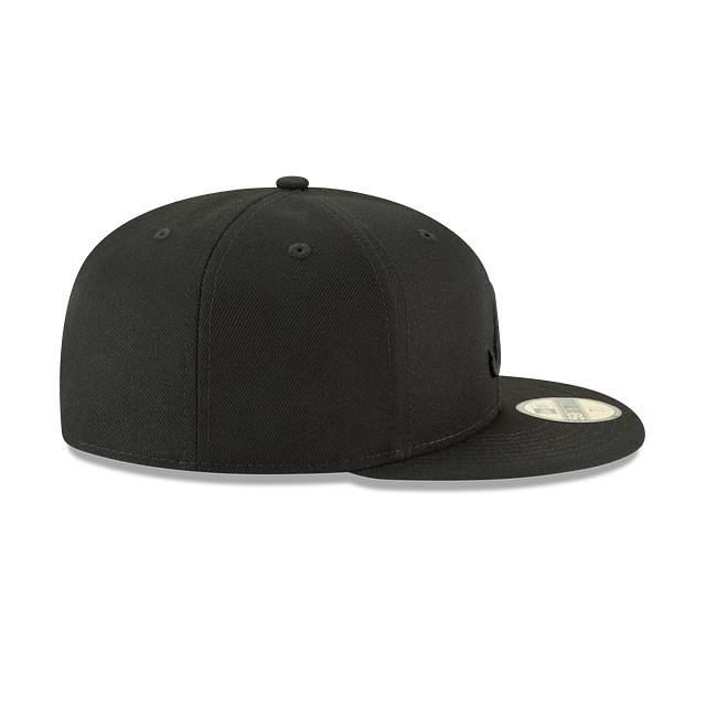 Gorra SnapBack New Era Atlanta Braves Black On Black 59FIFTY Cerrada