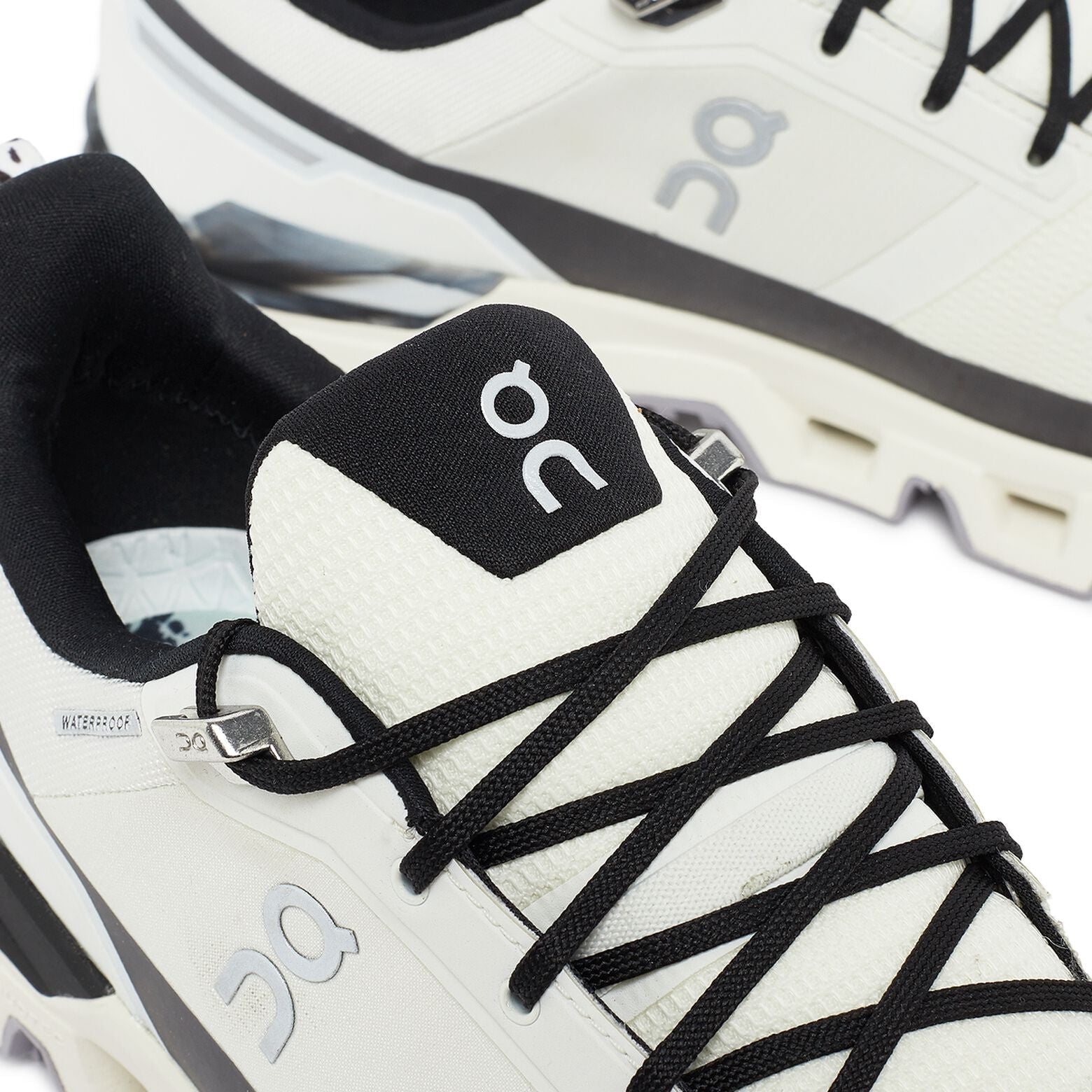N372O ON Cloudwander Waterproof cloud wander tenis negro deportivo