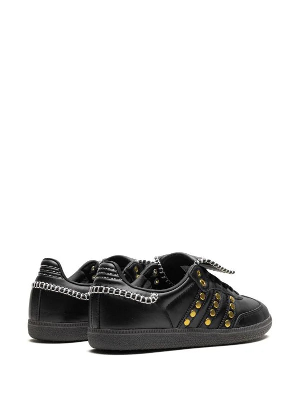 tenis Samba " Studded Pack - Black" de adidas x Wales Bonner