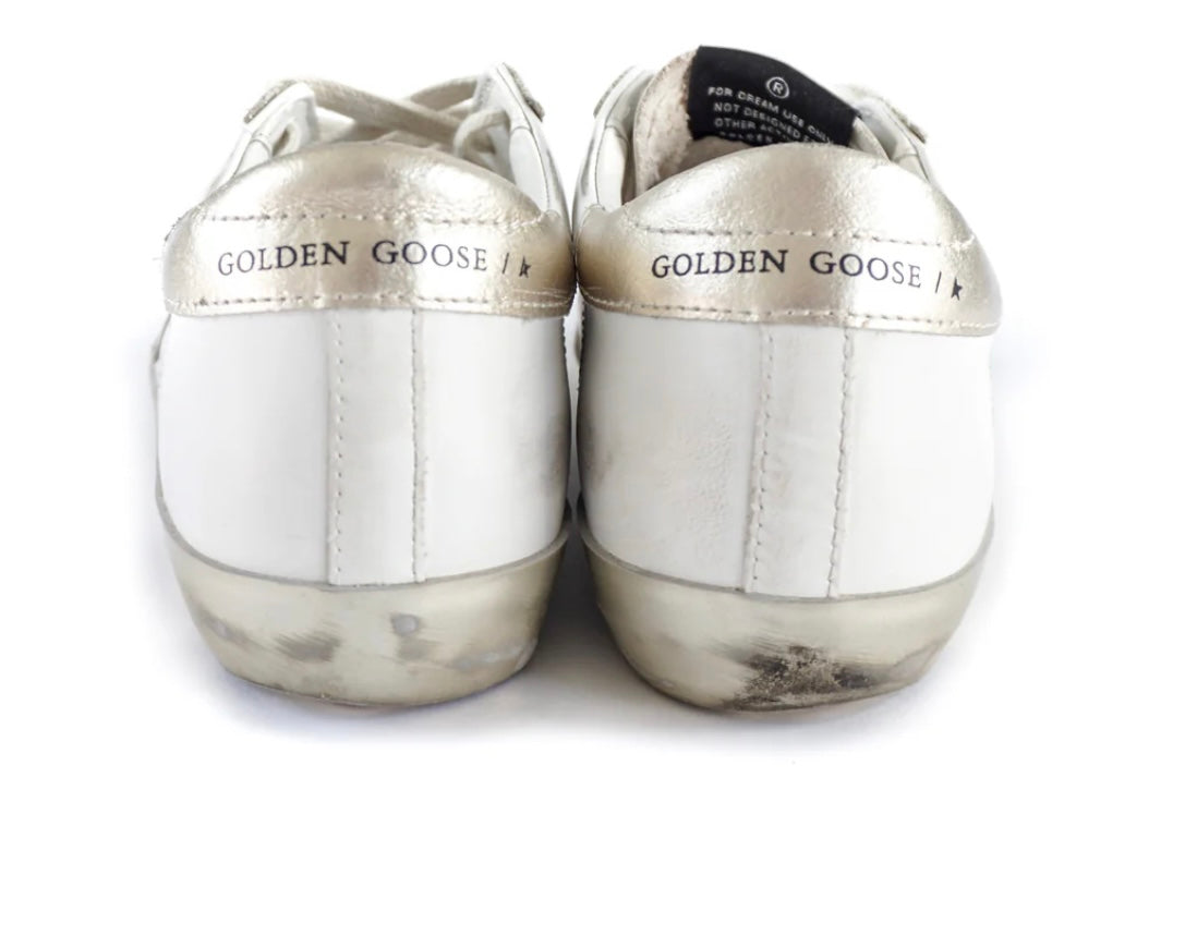 N374O Golden Goose Wmns Superstar
'White Gold'
March 18
360
STOCK
360stockworld