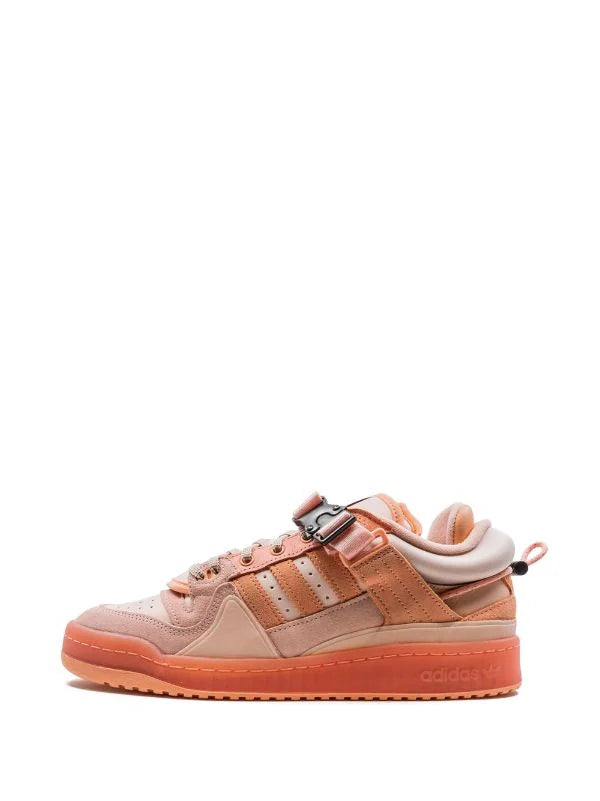 N372O Tenis Sneakers Adidas FORUM BUCKLE LOW "Bad Bunny - Easter Egg" rosa - Calzado de mujer y hombre