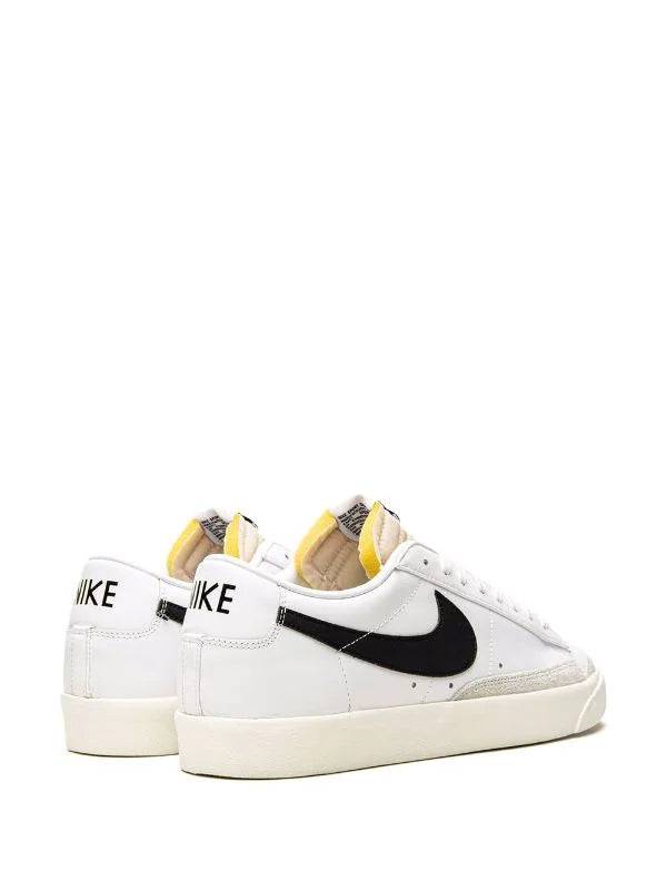 N372O Nike blazer low 77 vintage blanco negro clásico piel plataforma