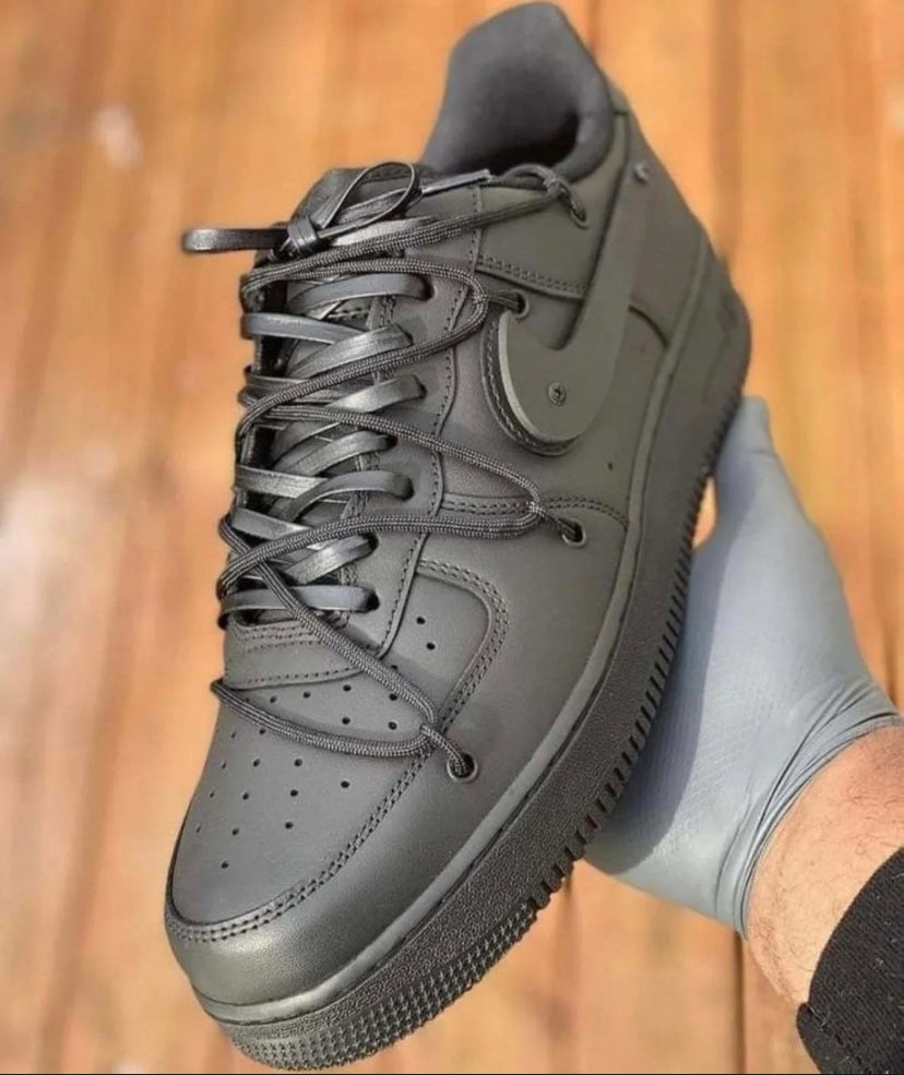 N370O tenis bajos Nike air force customizado negro