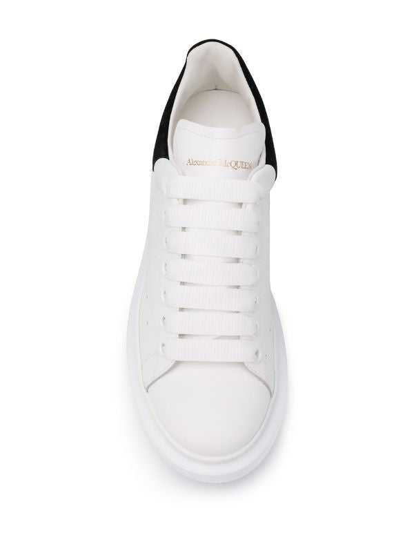 N373O (G5) Alexander McQueen tenis bajos Oversize Talon Gamuza Negro