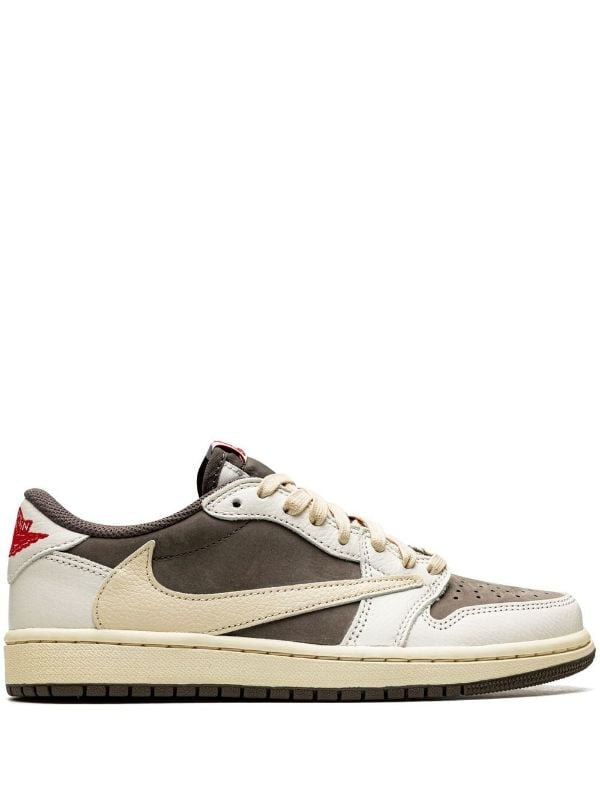 N370O Air Jordan 1 Low OG x Travis Scott Reverse Mocha