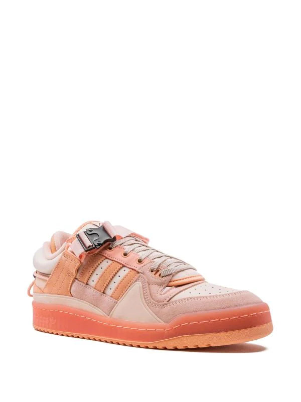 N372O Tenis Sneakers Adidas FORUM BUCKLE LOW "Bad Bunny - Easter Egg" rosa - Calzado de mujer y hombre