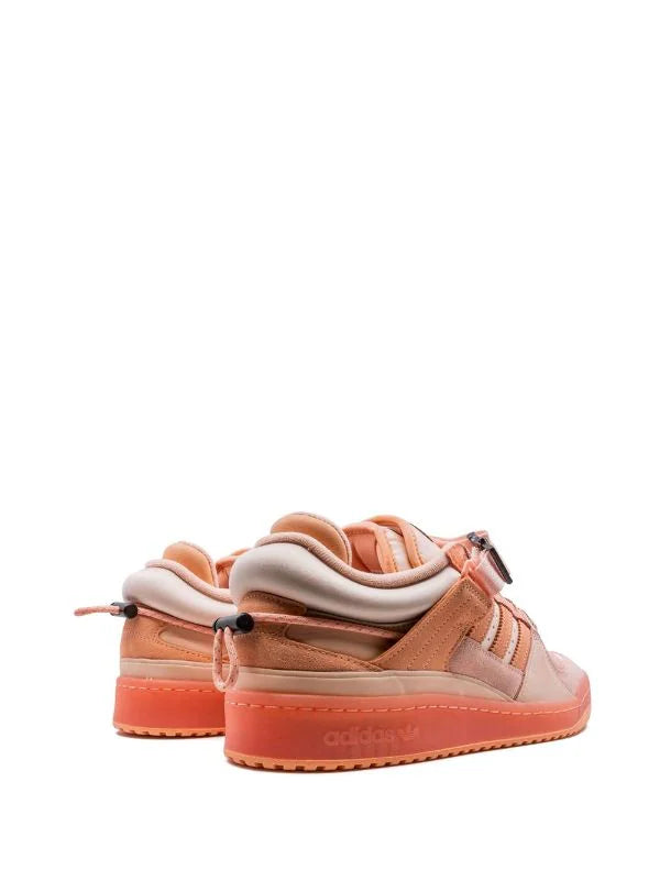 N372O Tenis Sneakers Adidas FORUM BUCKLE LOW "Bad Bunny - Easter Egg" rosa - Calzado de mujer y hombre